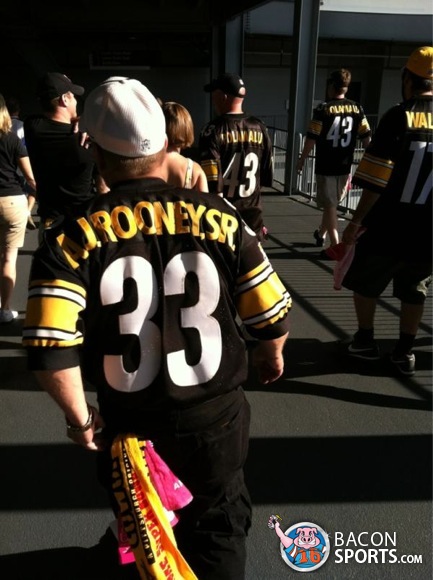 Steelers fan rocking an Art Rooney Sr Jersey