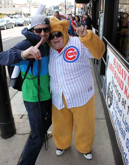 cubs-fan-bear-costume