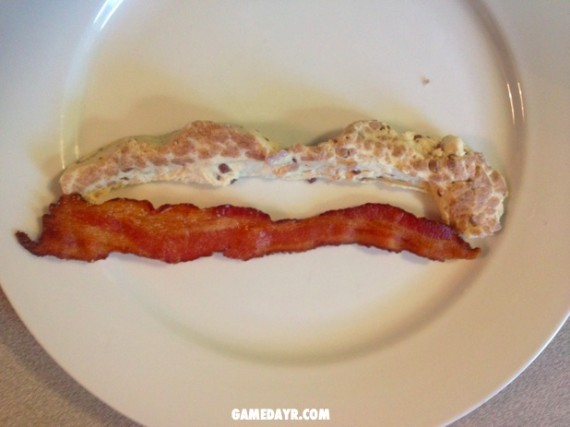 bacon-cinnamon-rolls-tailgate-recipe1-570x427