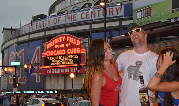 wrigleyville-experience-cubs-game